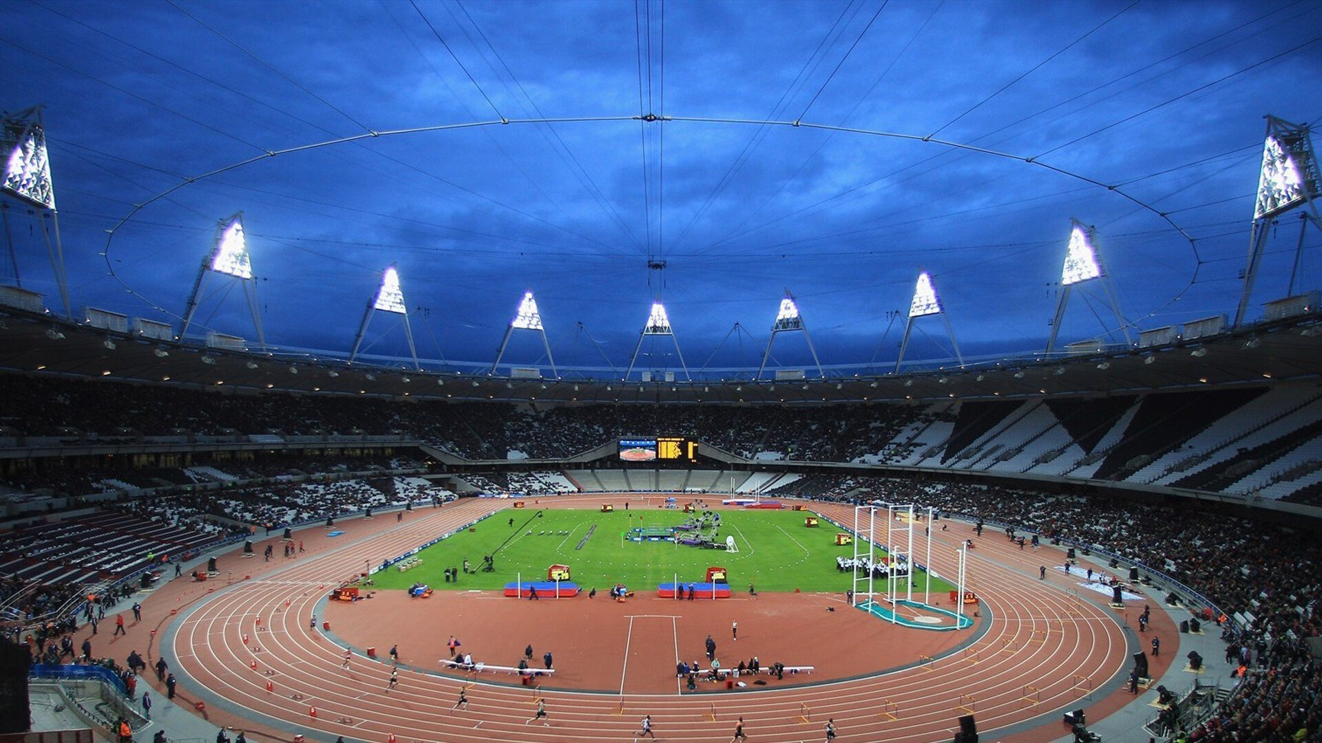 智能穿戴技术进入CBA：实时数据反馈助力教练临场指挥。，智能穿戴下载安装